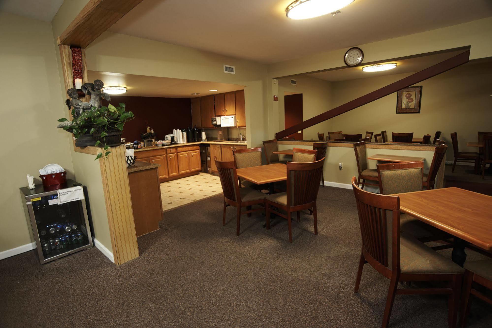 Hillside Inn Килингтън Екстериор снимка